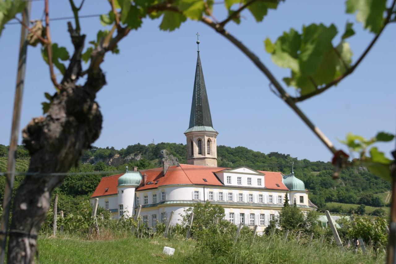 Schloss Gumpoldskirchen Exterior photo